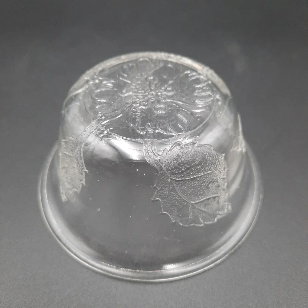 Vintage‎ Clear Glass Dessert Bowls Set of 3 – Floral & Leaf Embossed Pattern